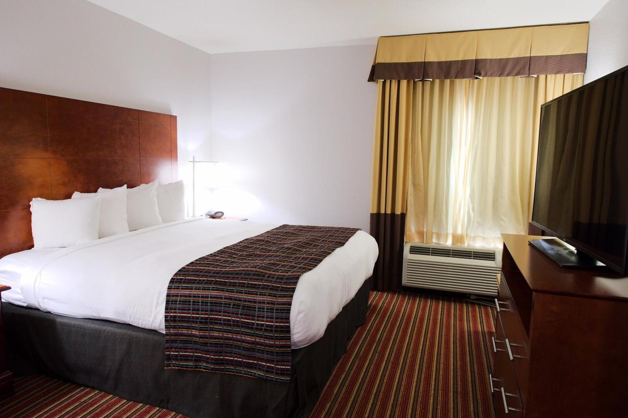 Alpharetta Inn Hotel