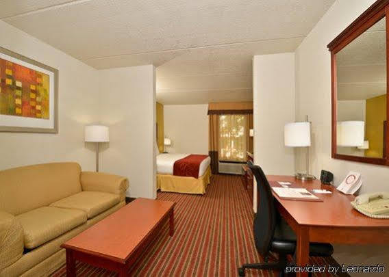 Hotel Spark By Hilton Alpharetta Roswell