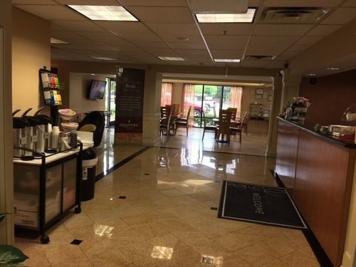 Spark By Hilton Roswell Hotel 3*