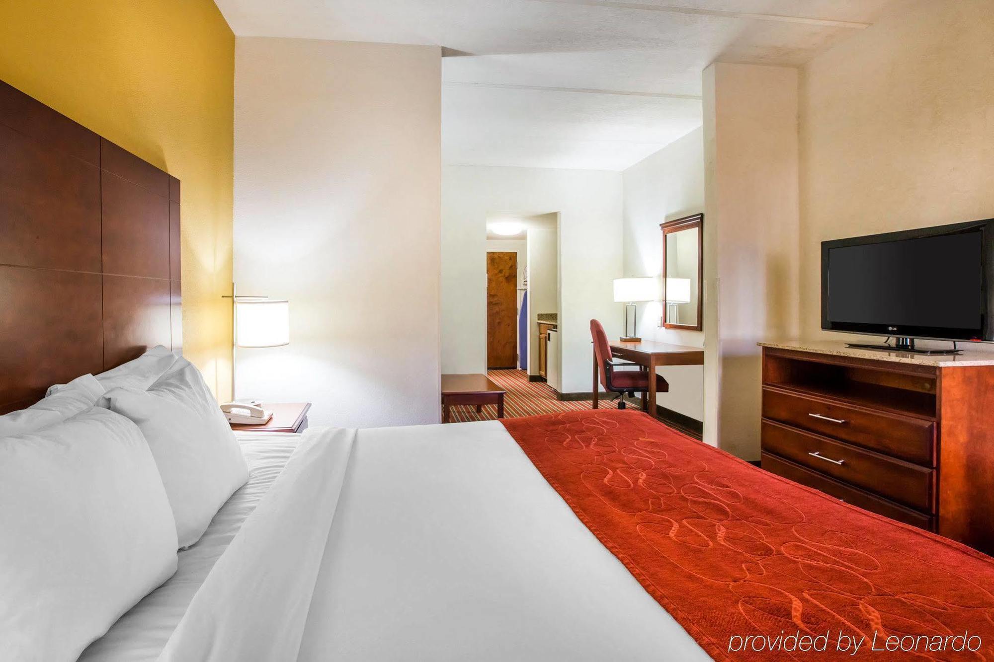 Spark By Hilton Roswell 3*
